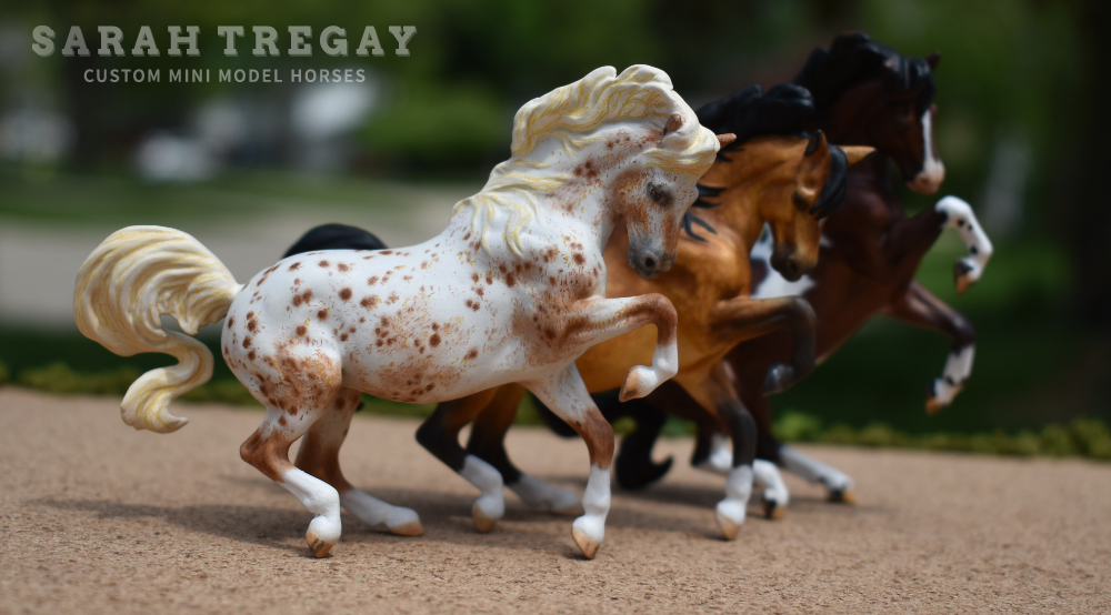 breyer stablemate Croi in Dunalinocustom mini model horse by Sarah Tregay 