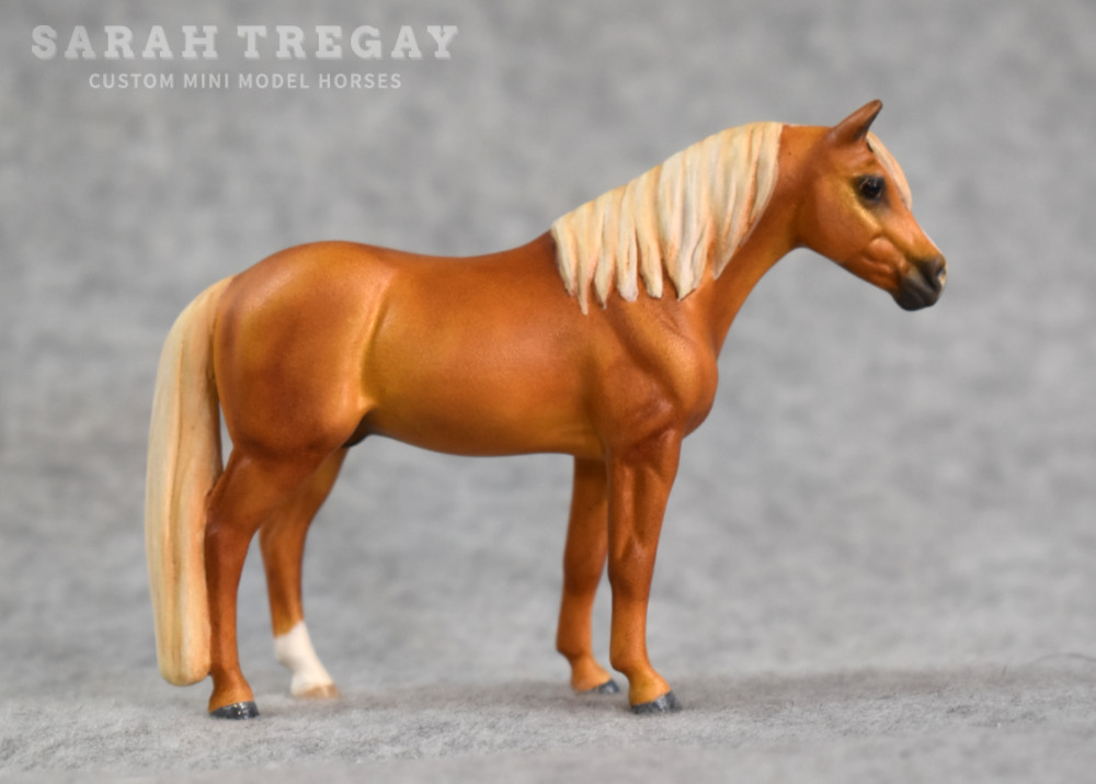 custom mini model horse by Sarah Tregay (Breyer Stablemate)