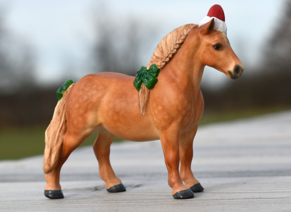 CM Breyer by Sarah Tregay, a Custom Mini/ G1 Drafter Stablemate Model Horse to Chirstmas Suffolk Punch mare
