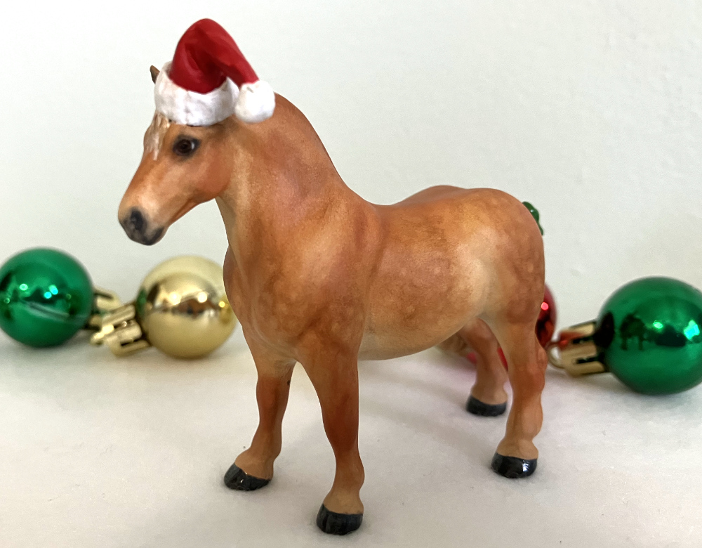CM Breyer by Sarah Tregay, a Custom Mini/ G1 Drafter Stablemate Model Horse to Chirstmas Suffolk Punch mare