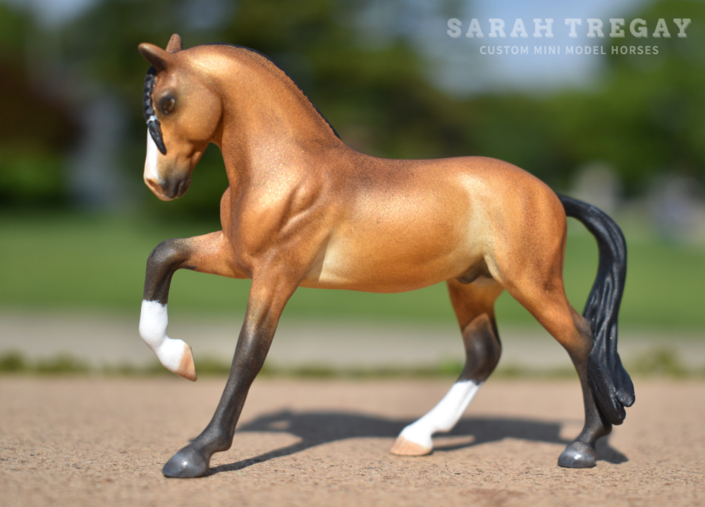 CM Breyer by Sarah Tregay, a Custom Mini/ Stablemate Model Horse to golden bay
