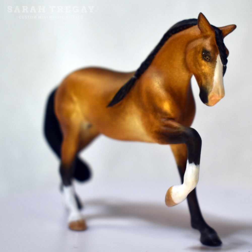 CM Breyer by Sarah Tregay, a Custom Mini/ Stablemate Model Horse to golden bay