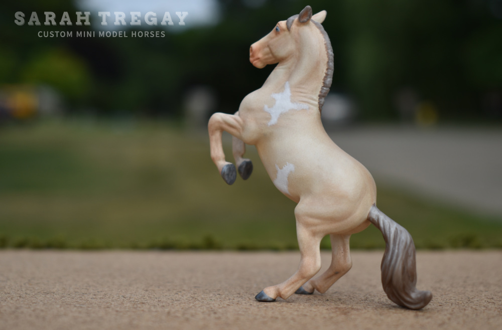 CM perlino pinto by Sarah Tregay, a Custom Mini/ Stablemate Model Horse 