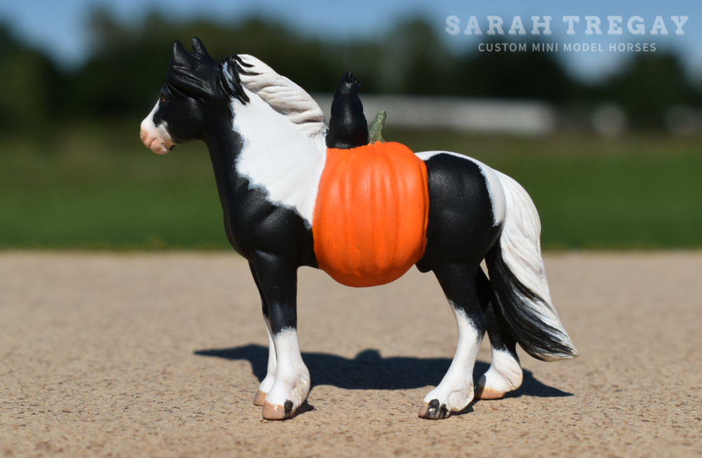 CM Breyer by Sarah Tregay, a Custom Mini/ Stablemate Model Horse to pinto pony mare with jack-o-lantern and black cat, a Halloween decorator Breyer Stablmate